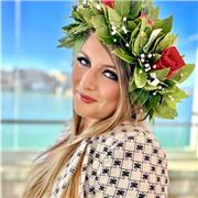 Soy una persona amable , decisa, preparada y sobre todo puntual en el horario